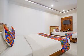 Fabhotel Royal Inn I