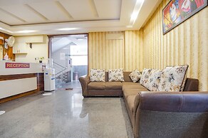 Fabhotel Royal Inn I