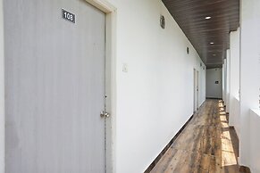 Fabhotel Siddhi