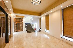 Fabexpress Kapashera Residency