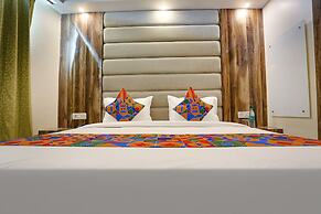 Fabexpress Kapashera Residency