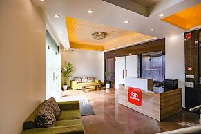 Fabexpress Kapashera Residency