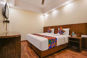 Fabexpress Kapashera Residency