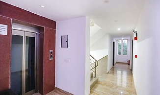 FabExpress Taj Home Stay