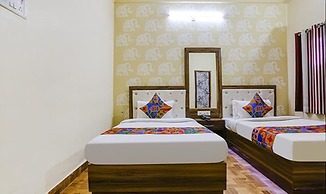 Fabhotel Shivam Palace