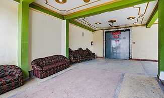 Fabhotel Shivam Palace