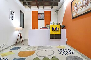 FabHotel Tipssy Inn 020