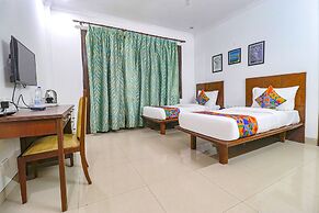 FabHotel Tipssy Inn 020