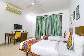 FabHotel Tipssy Inn 020