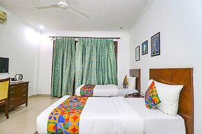 FabHotel Tipssy Inn 020