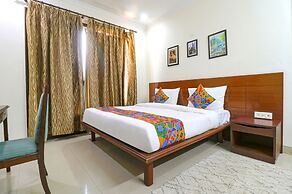 FabHotel Tipssy Inn 020