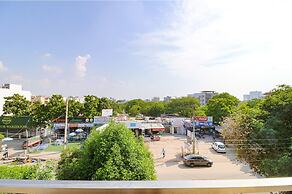 FabHotel Tipssy Inn 020