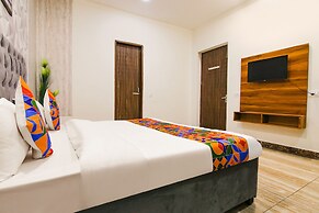 FabHotel Sky Lark Farm