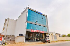 Fabhotel Sarvika