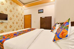 Fabhotel Sarvika
