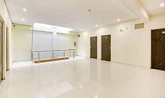 FabExpress Alacia Inn