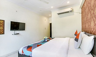 FabExpress Alacia Inn