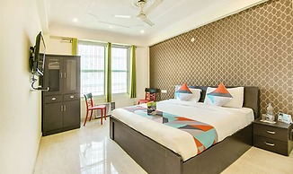 FabExpress Alacia Inn