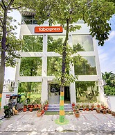 FabExpress Alacia Inn