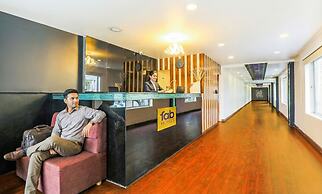 Fabhotel Astra Berry'S