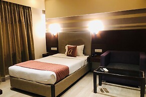 Fabhotel Astra Berry'S