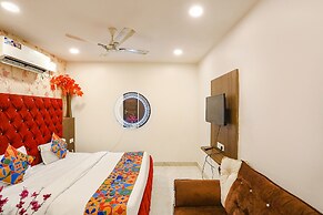 Fabhotel Royal Galaxy I