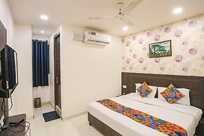 Fabhotel Royal Galaxy I