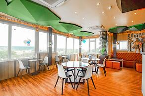 Fabhotel Airport Green Arcade