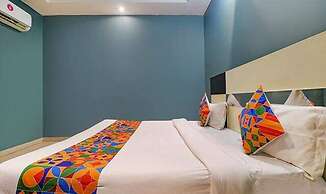 Fabhotel Maxx Inn