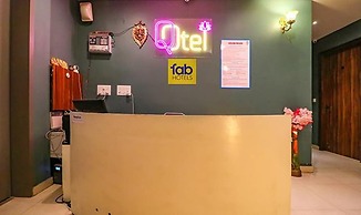Fabhotel Maxx Inn