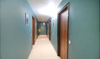 Fabhotel Maxx Inn