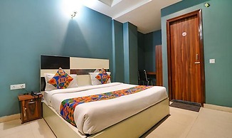 Fabhotel Maxx Inn