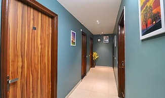 Fabhotel Maxx Inn