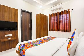 Fabhotel Balaji Paradise
