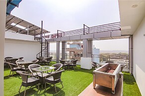 Fabhotel Satyam International