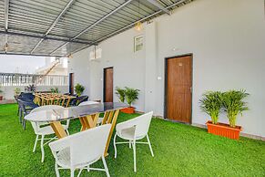 Fabhotel W Grand Suites