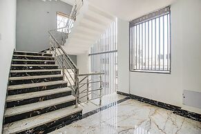 Fabhotel W Grand Suites