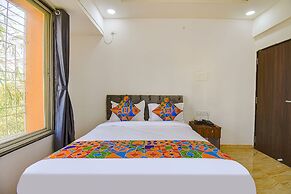 FabHotel Red Velvet & Suites