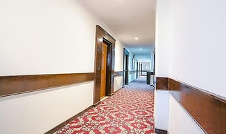 Fabhotel Clark Height