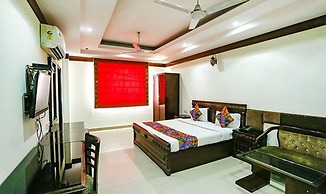 Fabhotel Clark Height