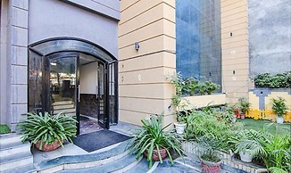 Fabhotel Singh Suite