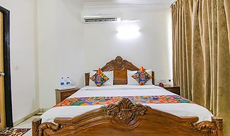 Fabhotel Singh Suite