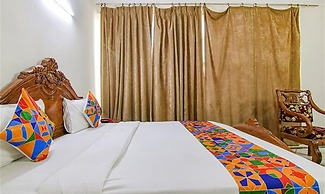 Fabhotel Singh Suite