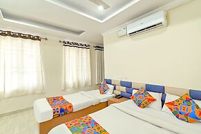 Fabhotel Good Luck Residency