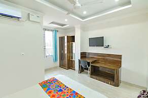 Fabhotel Good Luck Residency