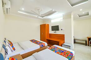 Fabhotel Good Luck Residency