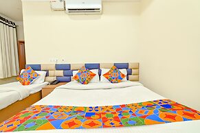 Fabhotel Good Luck Residency