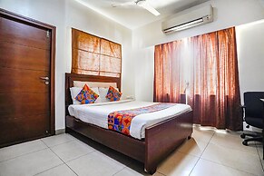 FabHotel Home Tree Service Apartment