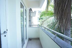 FabHotel Home Tree Service Apartment