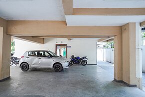 FabHotel Home Tree Service Apartment